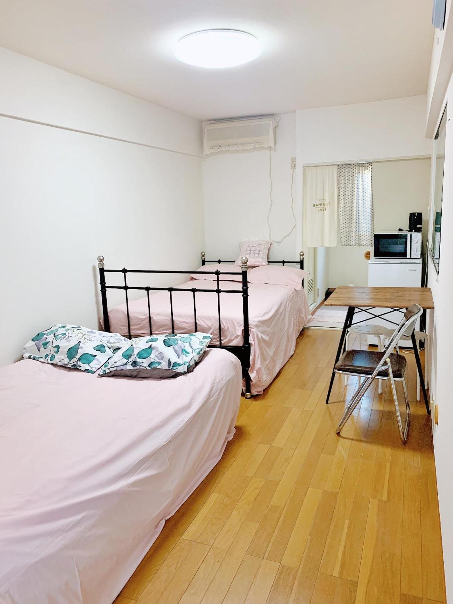 Ikebukuro Center# Ikebukuro 9min Walk#池袋中心地带# 池袋车站步行9分# 高速无限制wifi #设施齐全 安静整洁201 Lägenhet
